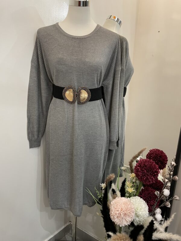 Robe de laine brillante